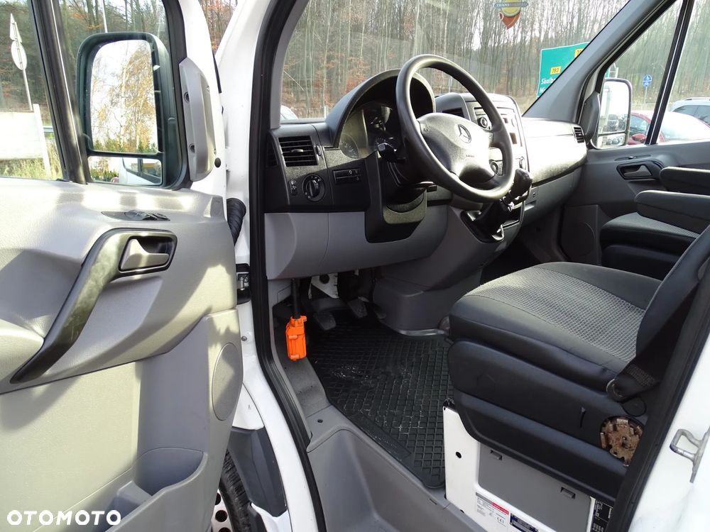 Mercedes-Benz SPRINTER - 20