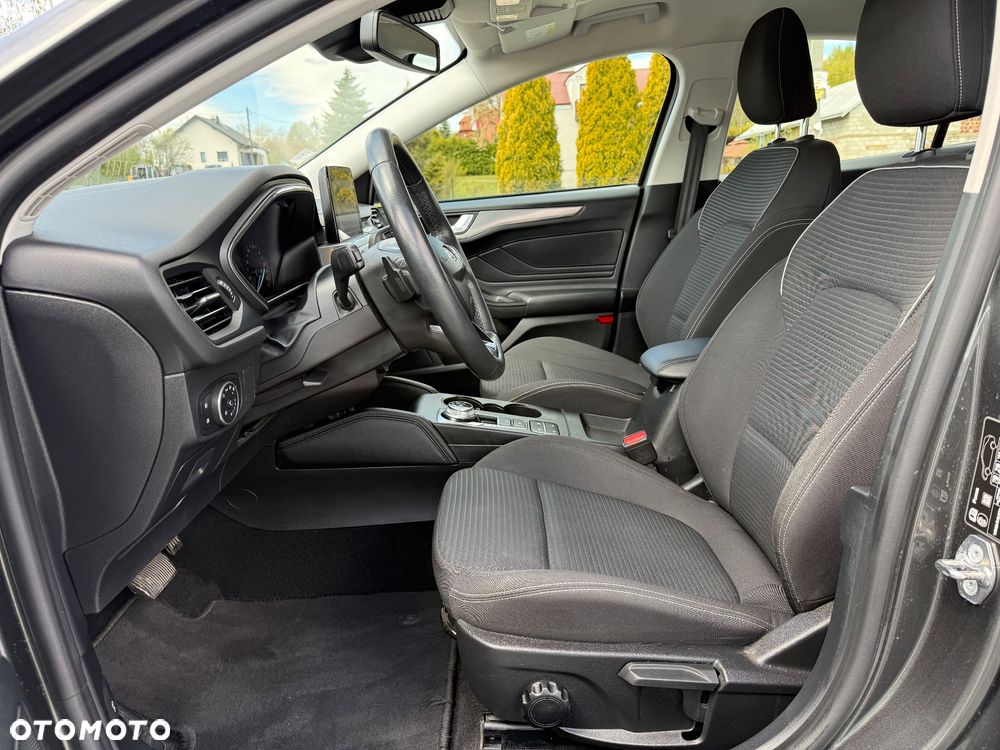Ford Focus 1.5 EcoBlue Start-Stopp-System TITANIUM DESIGN - 23