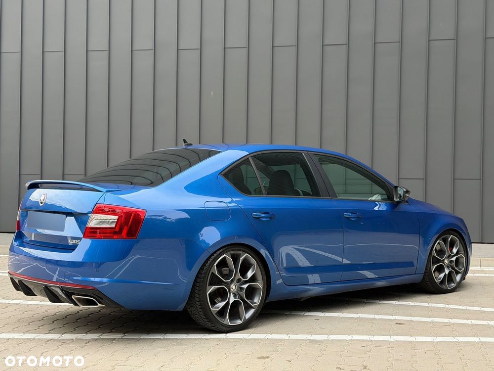 Skoda Octavia 2.0 TDI DSG RS - 12
