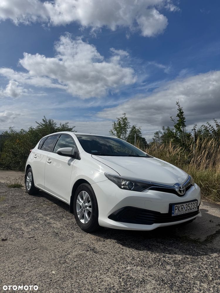 Toyota Auris 1.33 VVT-i Comfort - 1