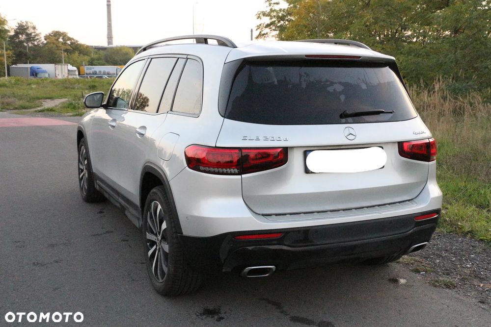 Mercedes-Benz GLB - 4