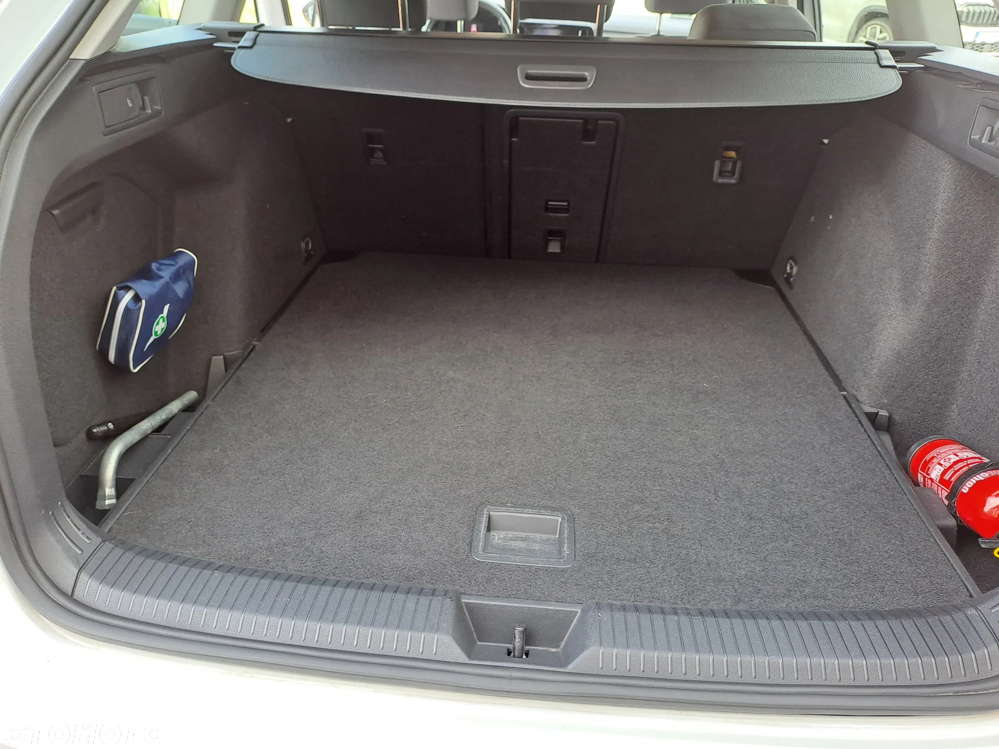 Volkswagen Golf - 8