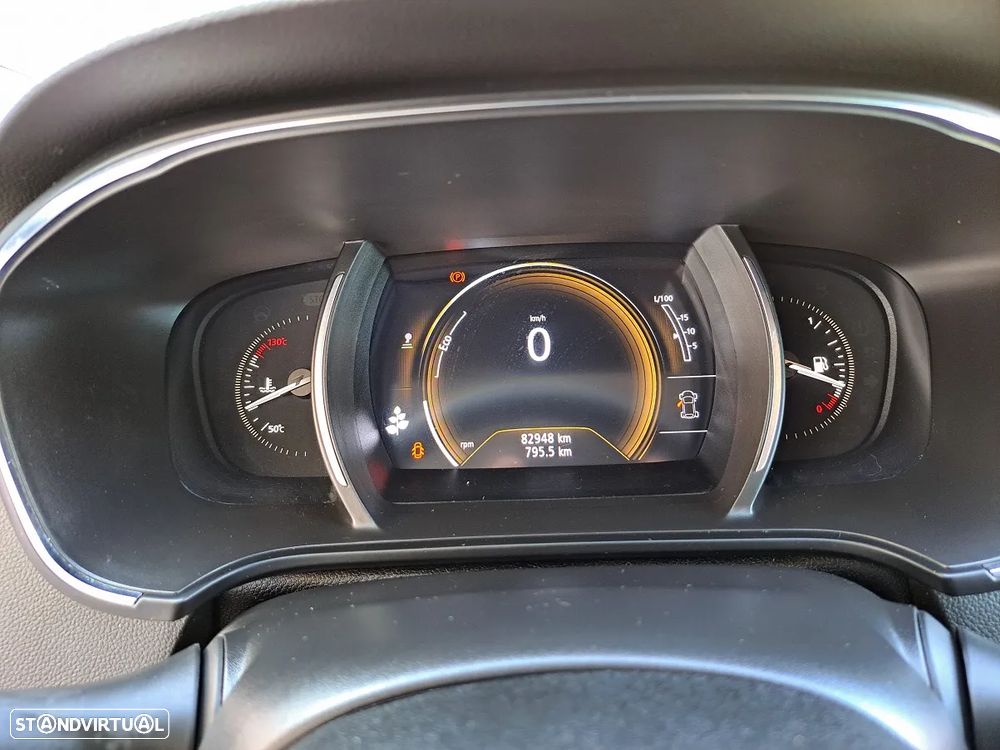 Renault Mégane Sport Tourer 1.5 Blue dCi Limited J17 - 9