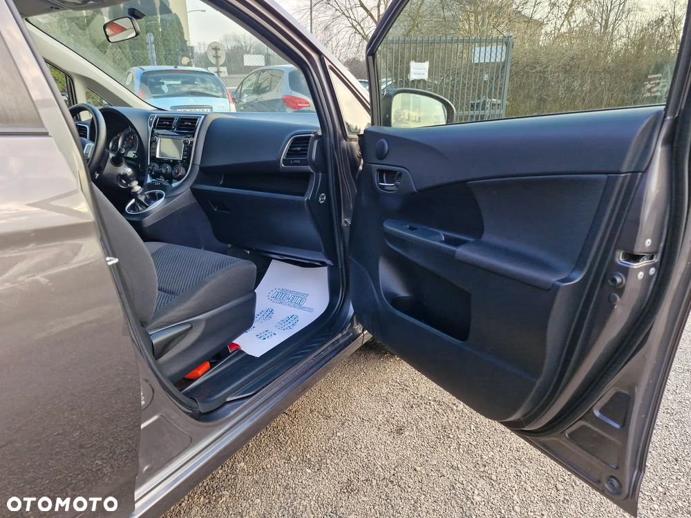 Toyota Verso S 1.33 Premium - 15