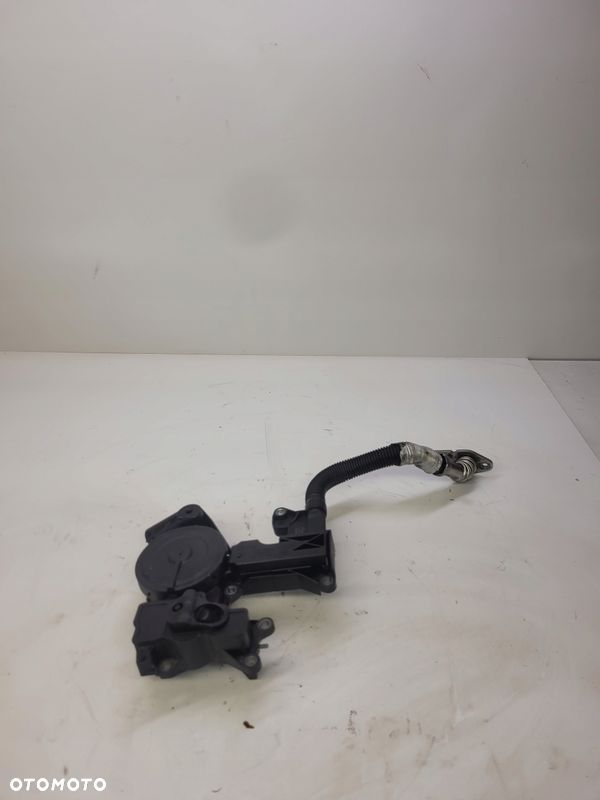 ODDZIELACZ OLEJU AUDI A4 A5 A6 2.0TFSI 06H103495A - 1