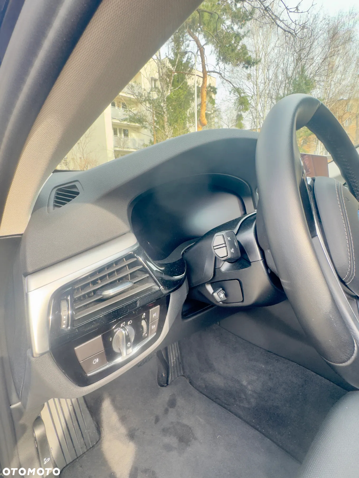 BMW Seria 5 530e - 11