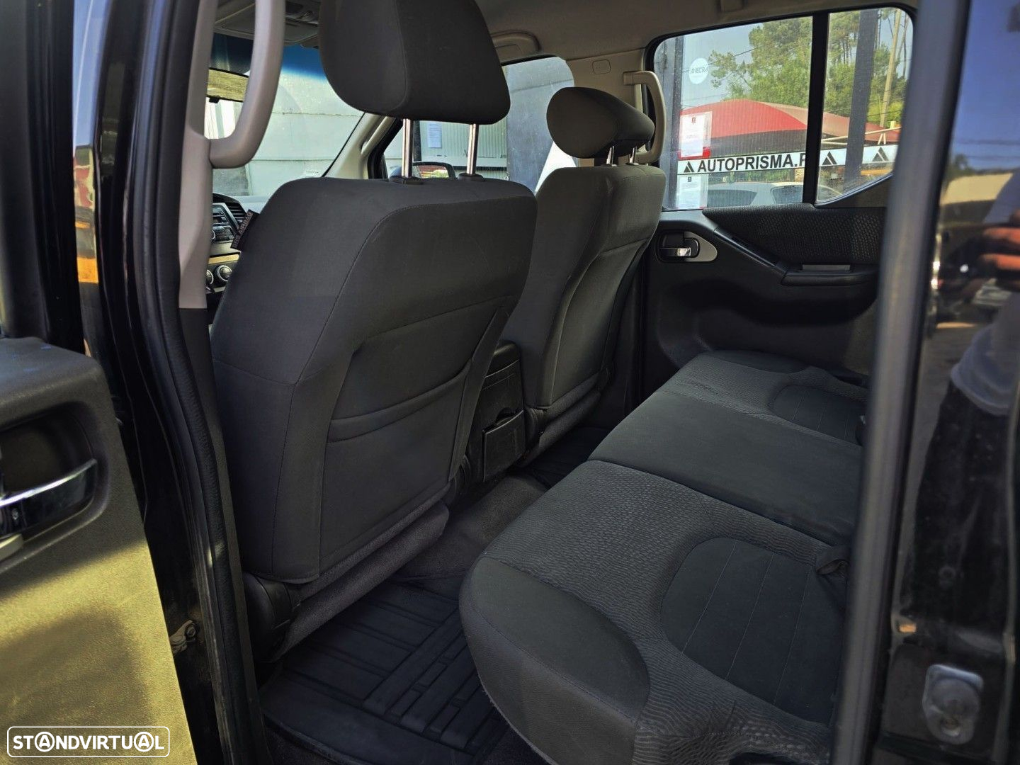 Nissan Navara 2.5 dCi CD SE Eastpak 4WD - 13