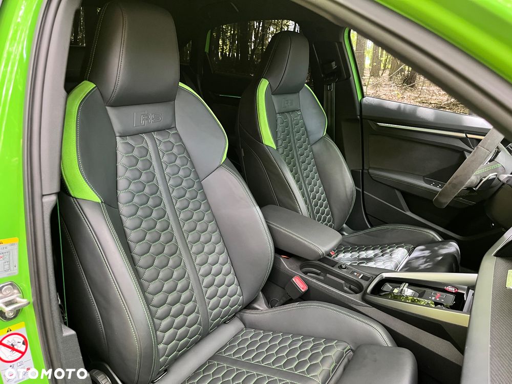 Audi RS3 Limousine - 16