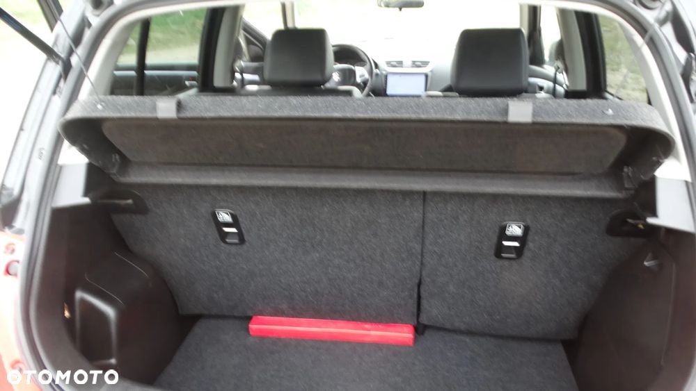 Suzuki Swift 1.2 Premium - 5