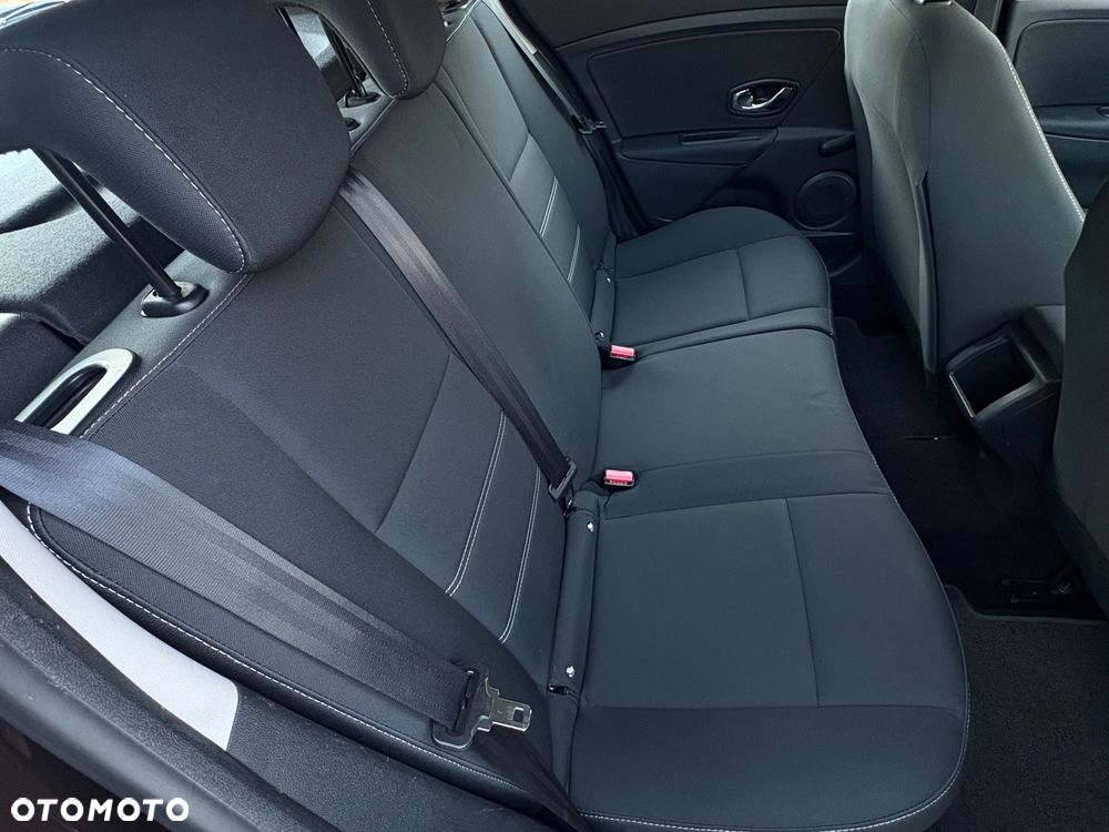 Renault Megane 1.6 16V 110 Authentique - 9