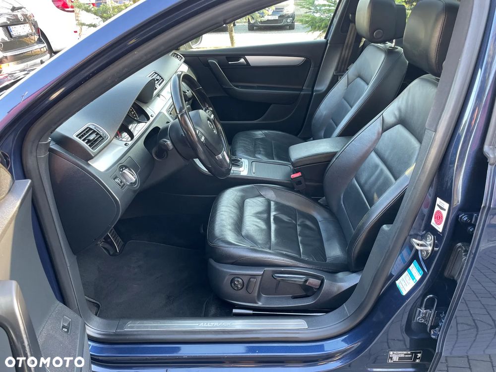 Volkswagen Passat Alltrack 2.0 TDI 4Motion DSG BlueMotion Tec - 12