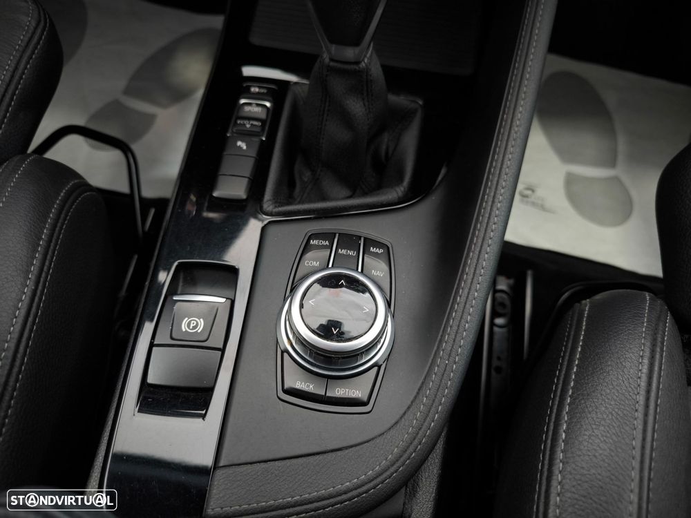 BMW X1 16 d sDrive - 17