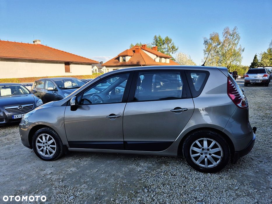 Renault Scenic 1.6 16V 110 TomTom Edition - 22