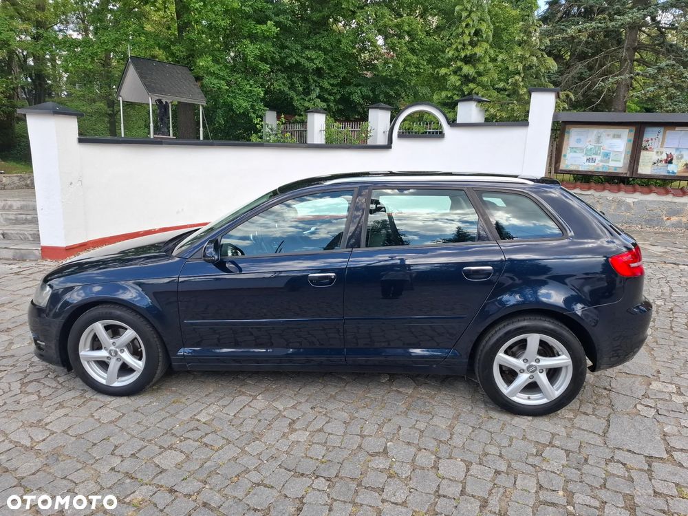 Audi A3 Sportback 1.6 TDI DPF Attraction - 8