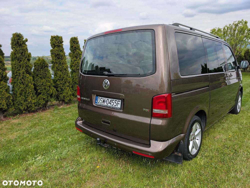 Volkswagen Caravelle - 5