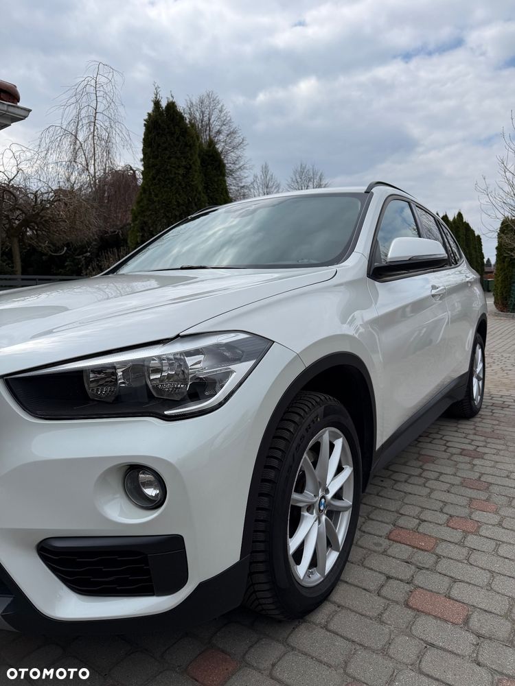 BMW X1 sDrive18d - 12