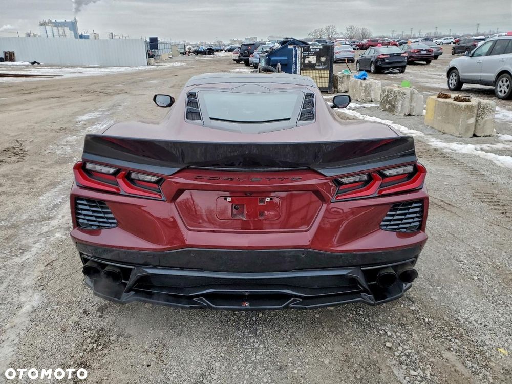Chevrolet Corvette - 7