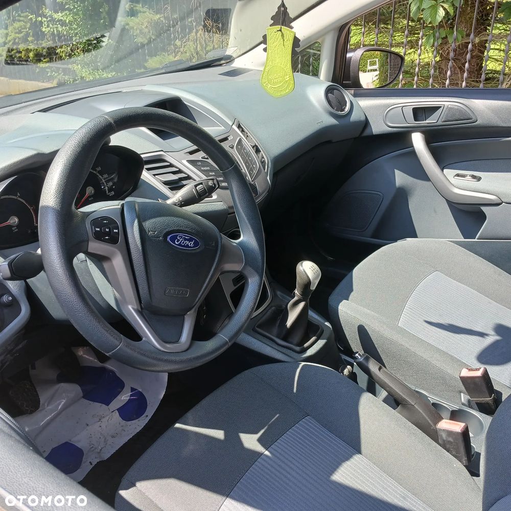 Ford Fiesta - 4