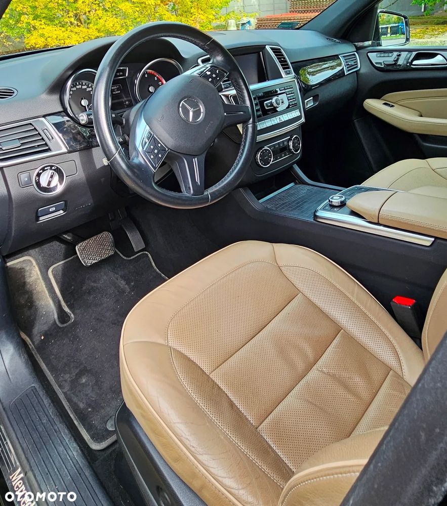 Mercedes-Benz ML - 11