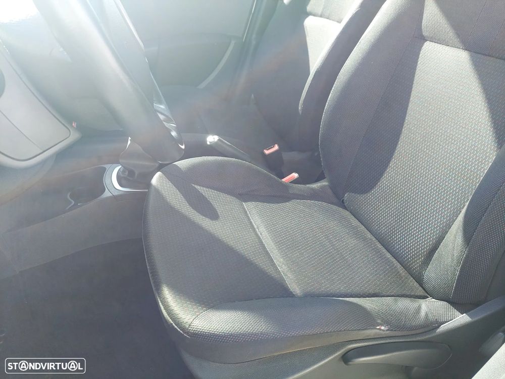 Renault Clio 1.5 dCi Dynamique - 8