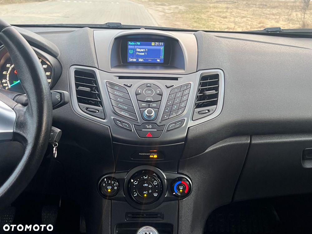 Ford Fiesta 1.25 Platinium X - 22