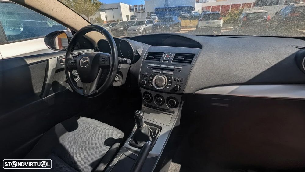 Mazda 3 Hatchback MZ-CD 1.6 Sport - 8