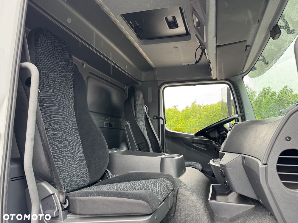 Mercedes-Benz ATEGO - 23