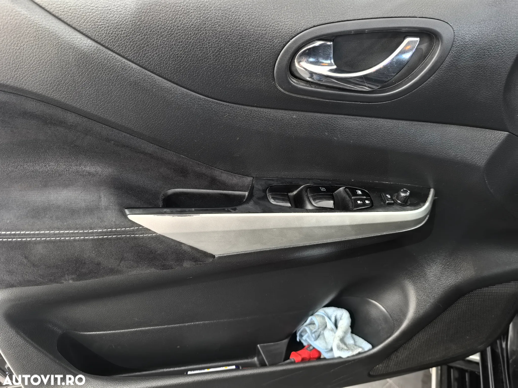 Nissan Navara 2.3 dCi Double Cab N-Connecta - 9