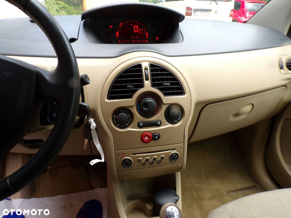 Renault Modus - 22