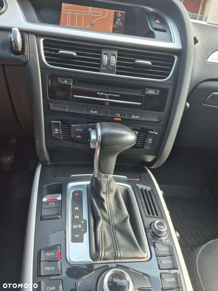 Audi A4 Avant - 4