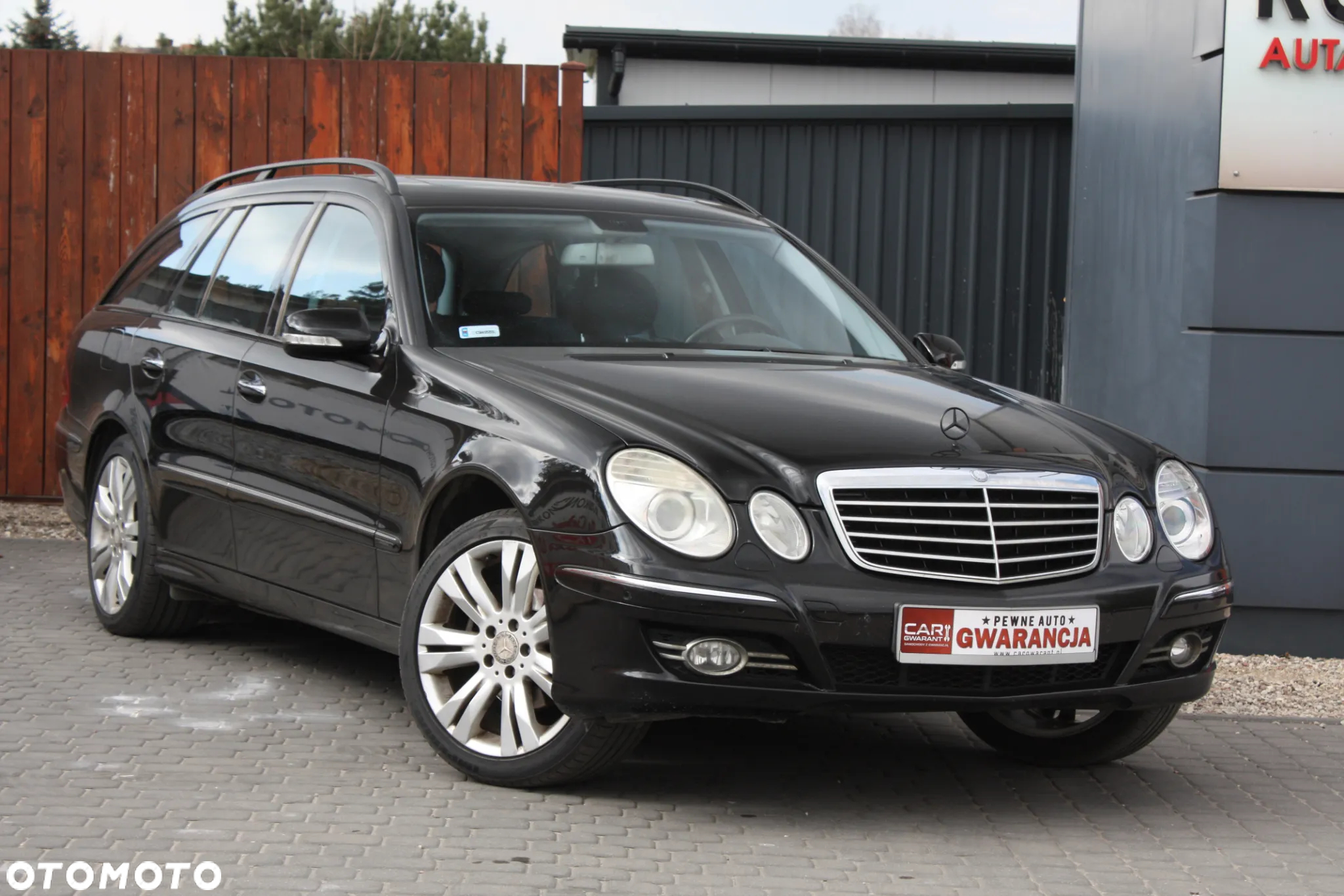 Mercedes-Benz Klasa E - 9