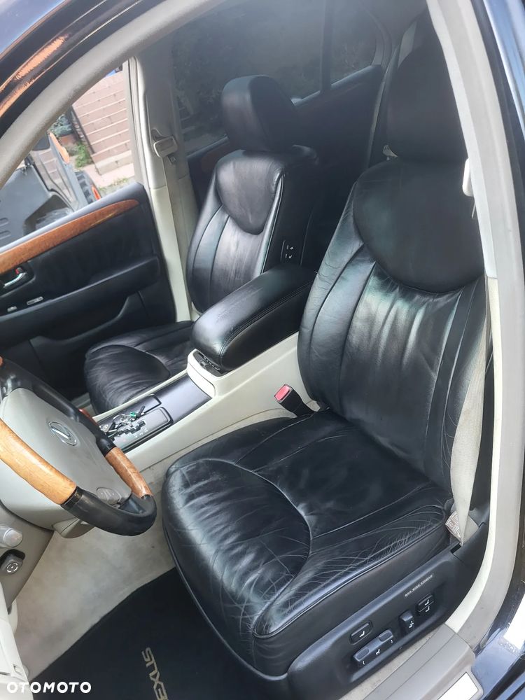 Lexus LS Prezydent - 19