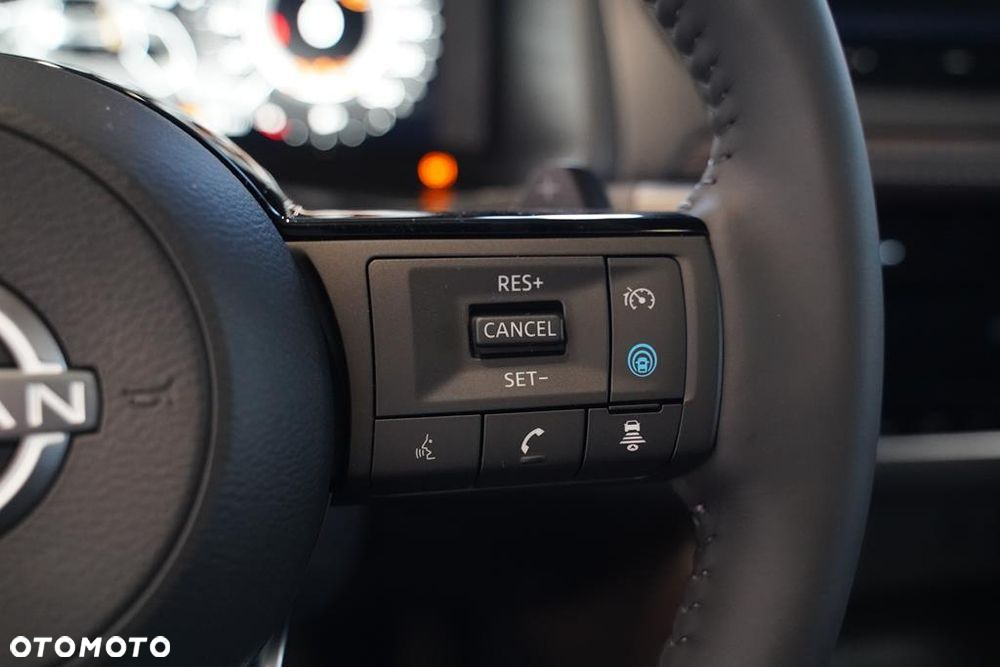Nissan Qashqai 1.3 DIG-T mHEV N-Connecta Xtronic - 16
