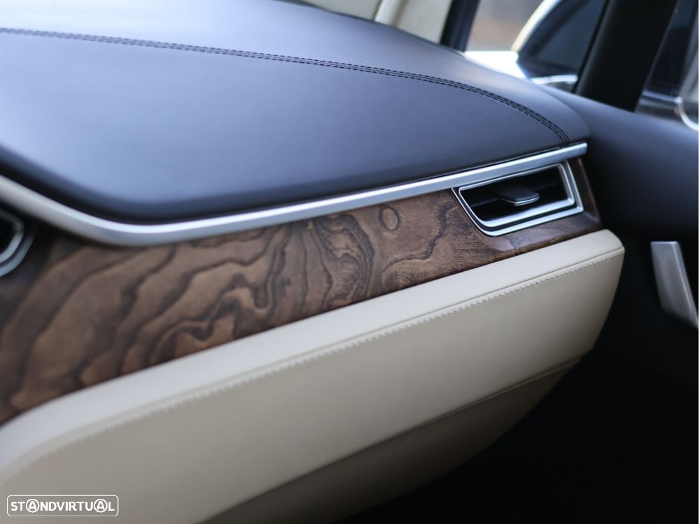 Tesla Model X 90D - 14
