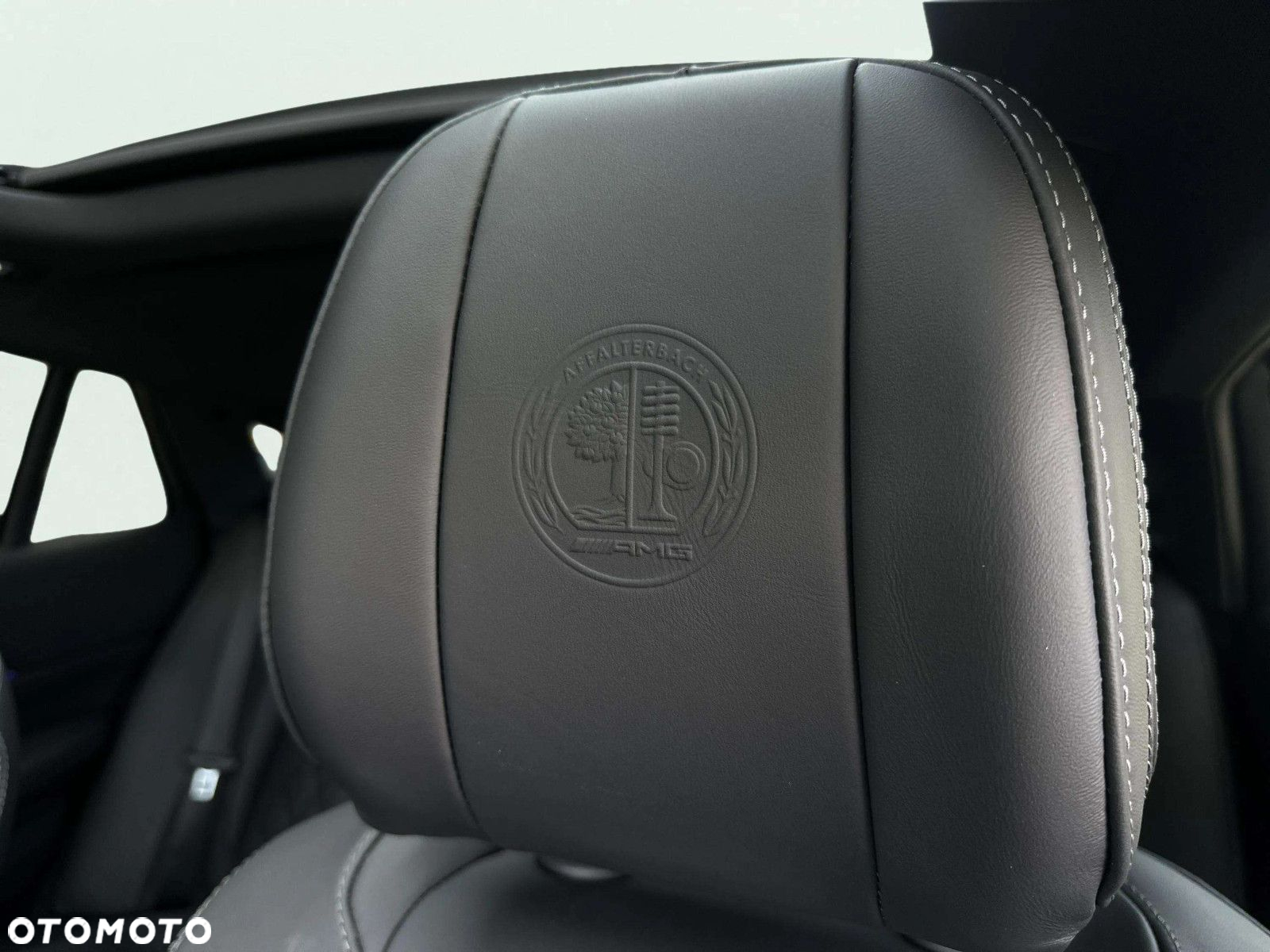 Mercedes-Benz GLE - 25