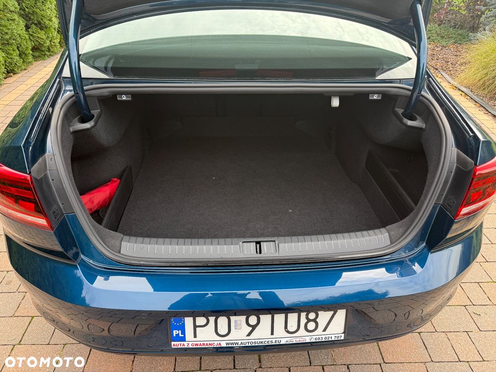 Volkswagen Passat 2.0 TDI EVO Business - 21