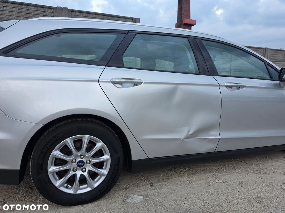 Ford Mondeo - 22