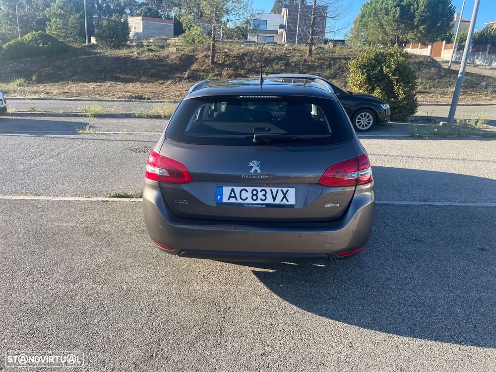Peugeot 308 SW BlueHDi 120 EAT6 Stop & Start Active Business-Pack — fotografia 4