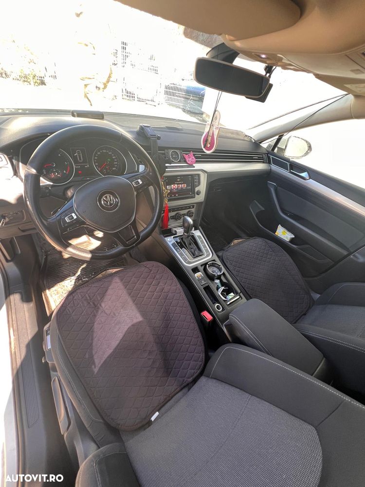 Volkswagen Passat 2.0 TDI DSG (BlueMotion Technology) Comfortline - 5