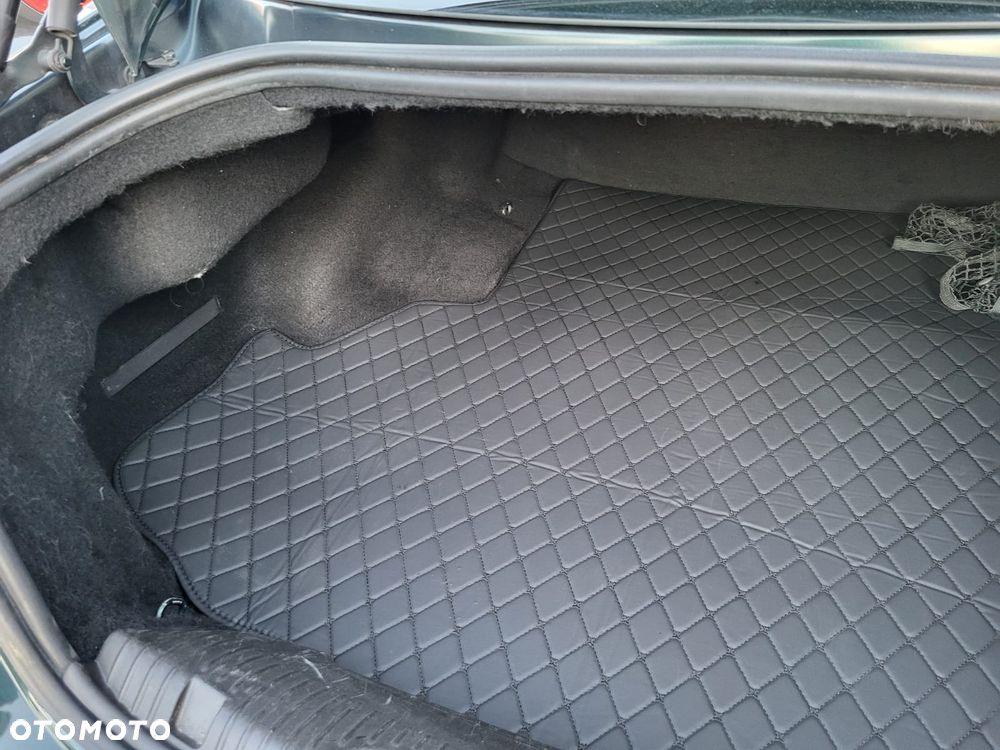 Jaguar XF 2.2 D Premium Luxury - 24