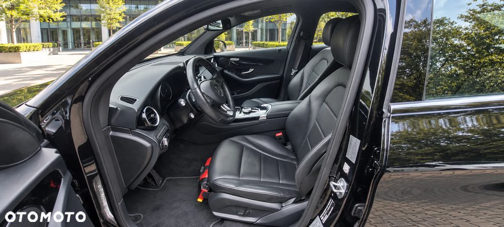 Mercedes-Benz GLC - 11