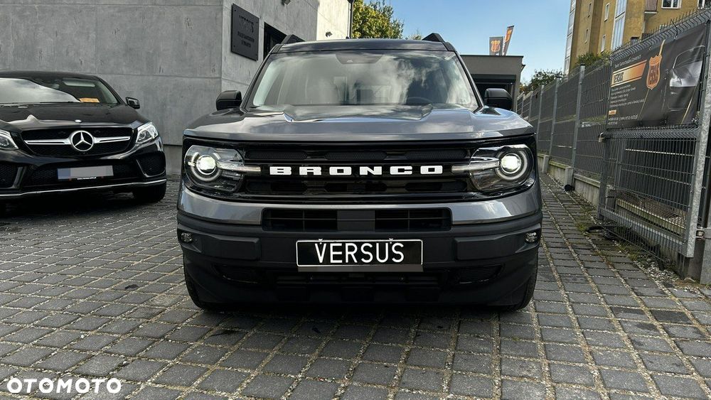 Ford Bronco - 2