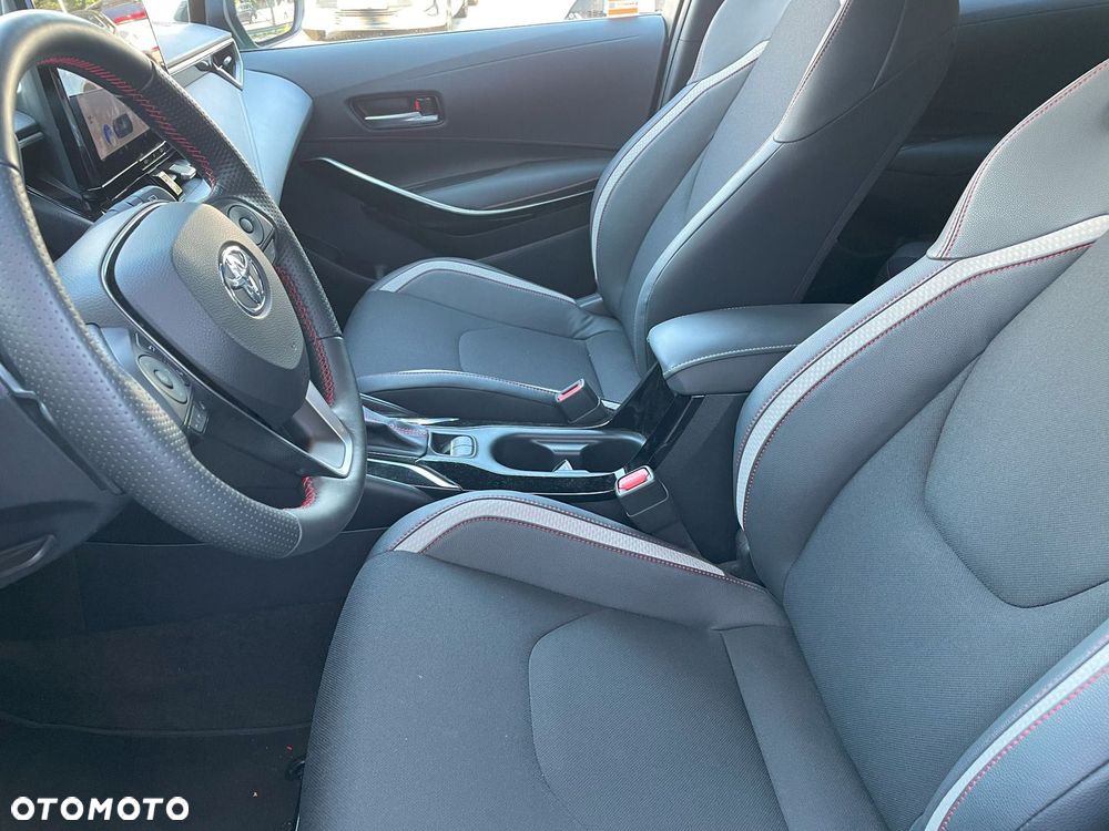 Toyota Corolla 2.0 Hybrid GR Sport Dynamic - 16