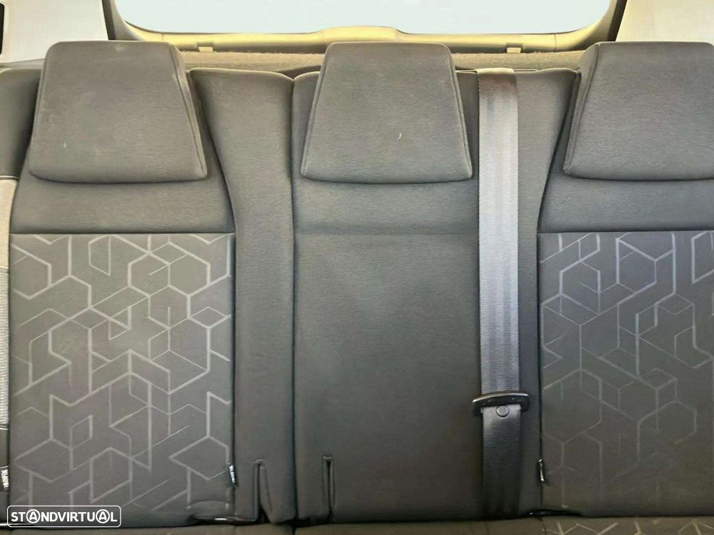 Peugeot 2008 1.2 PureTech Style - 17