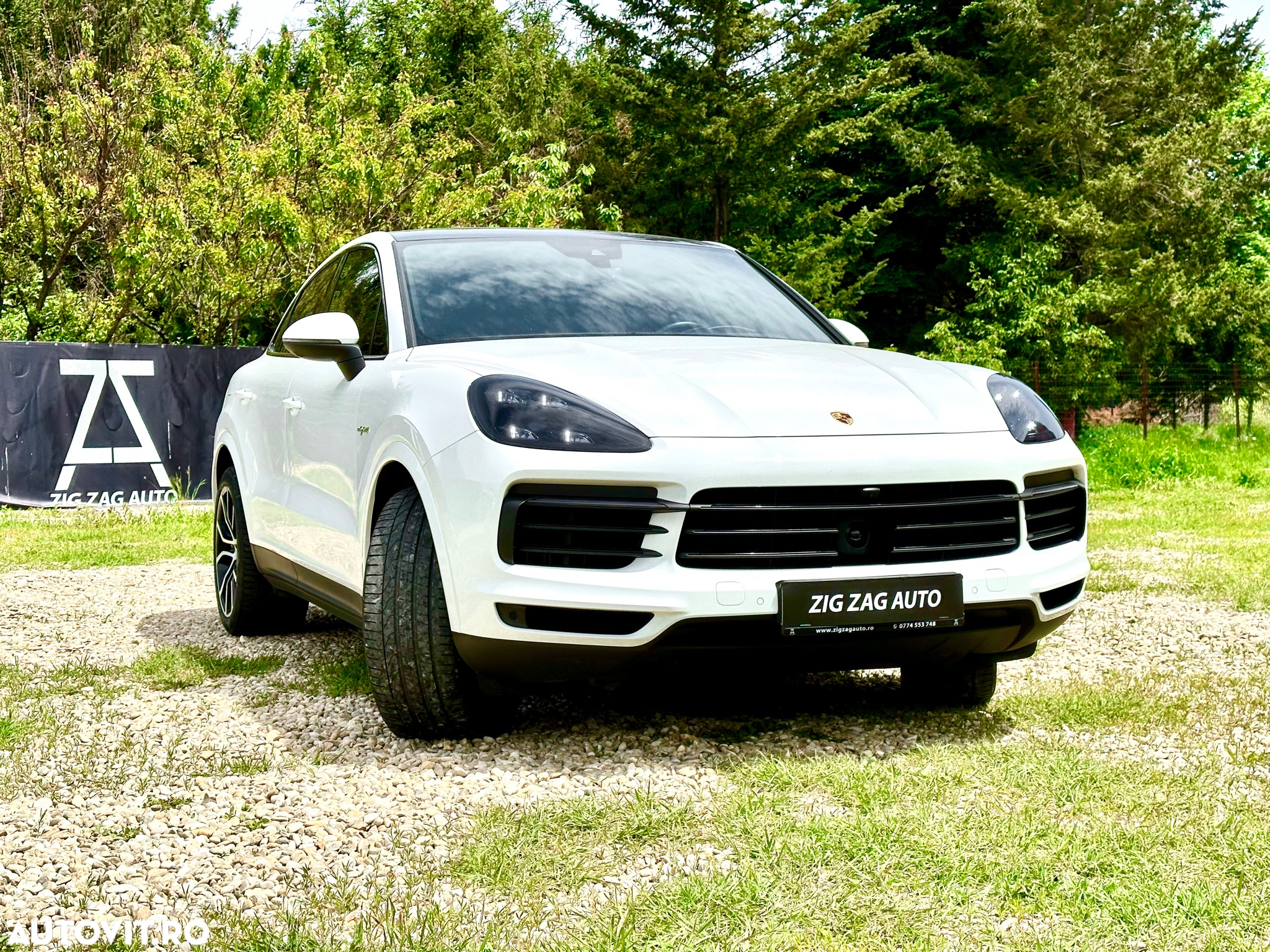 Porsche Cayenne Coupe S E-Hybrid Tiptronic S - 2