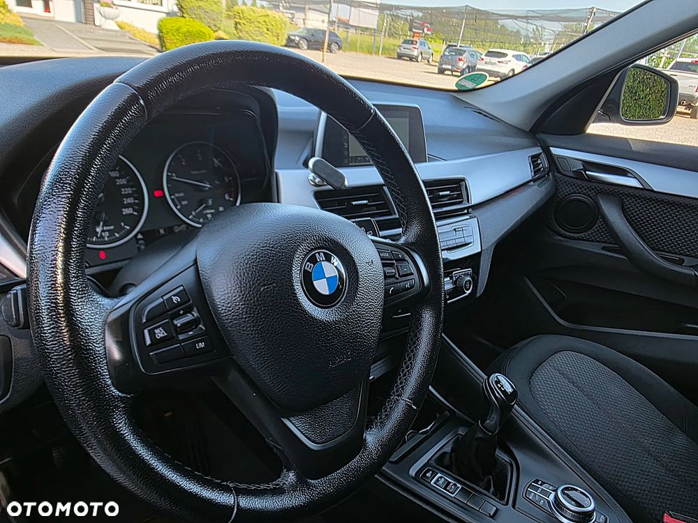 BMW X1 sDrive18d xLine - 20