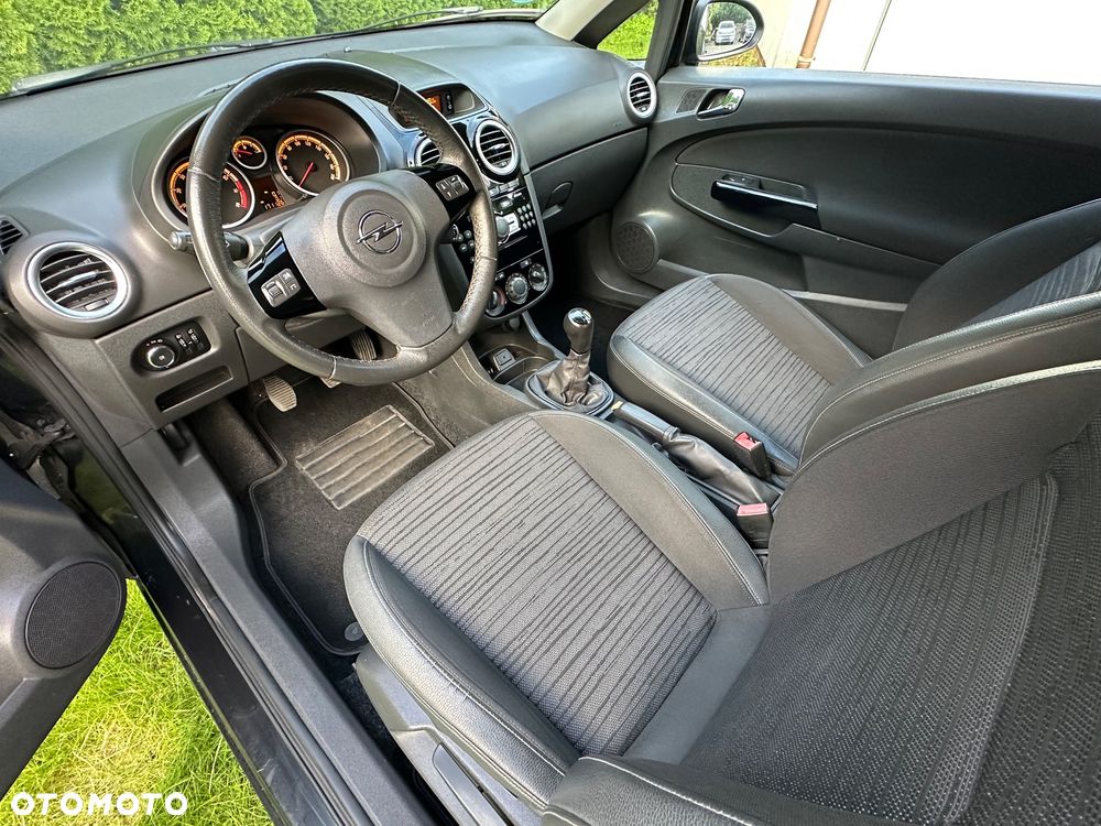 Opel Corsa 1.4 16V Color Elegance - 12