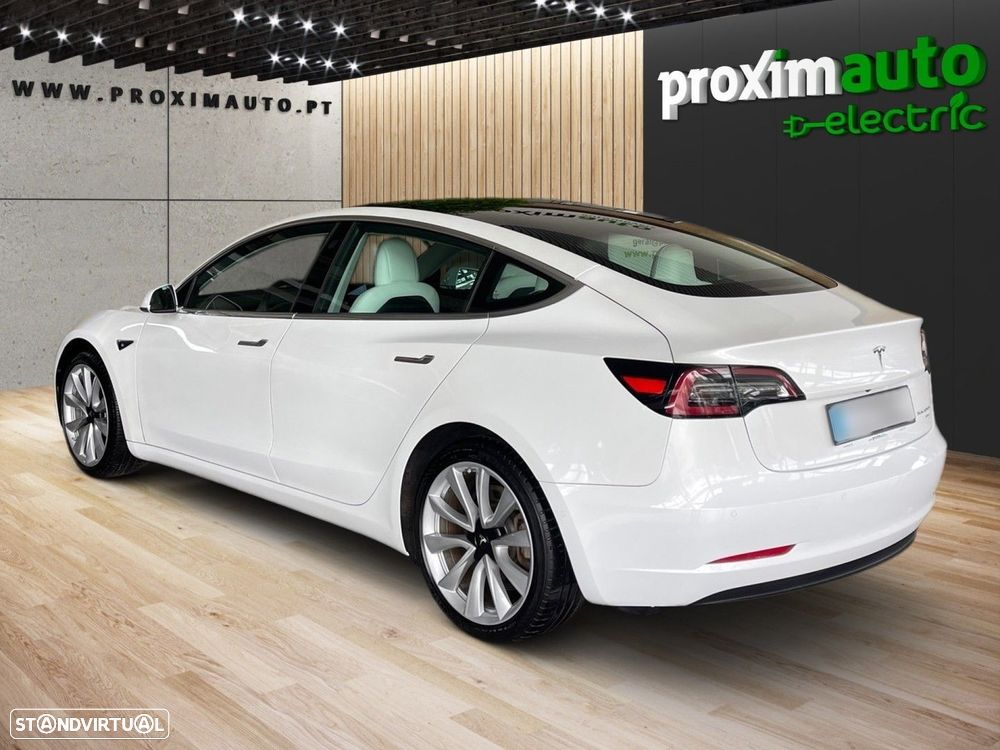 Tesla Model 3 Long-Range RWD - 12