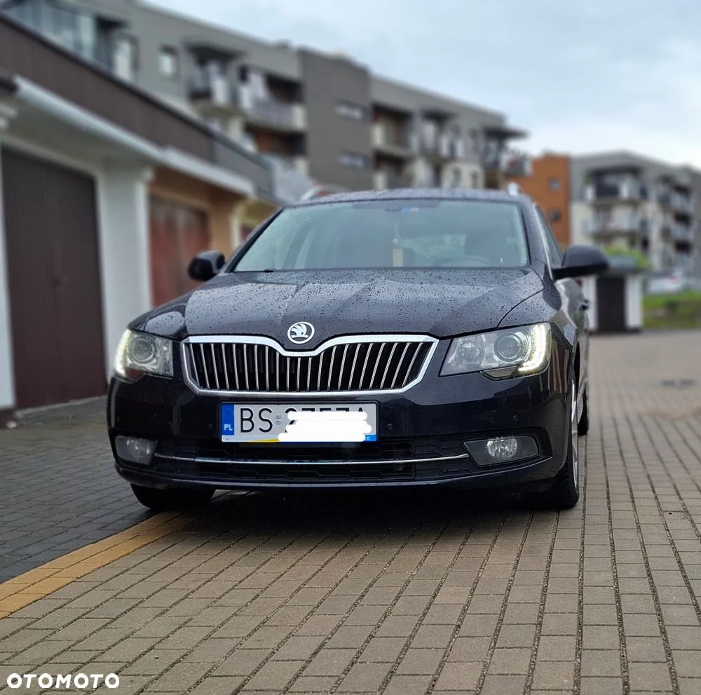 Skoda Superb 2.0 TDI 4x4 Ambition DSG - 2