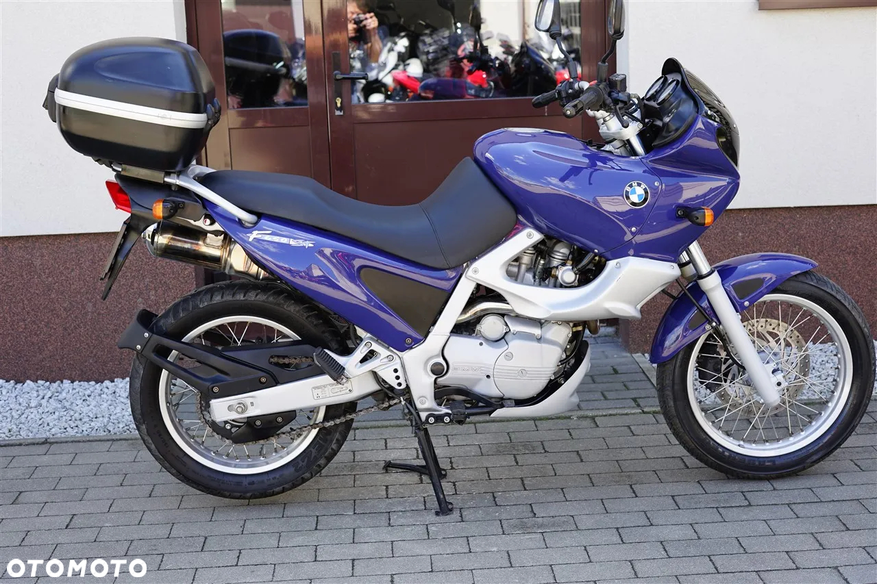 BMW F